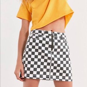 URBAN OUTFITTER BDG CHECKERED SKIRT